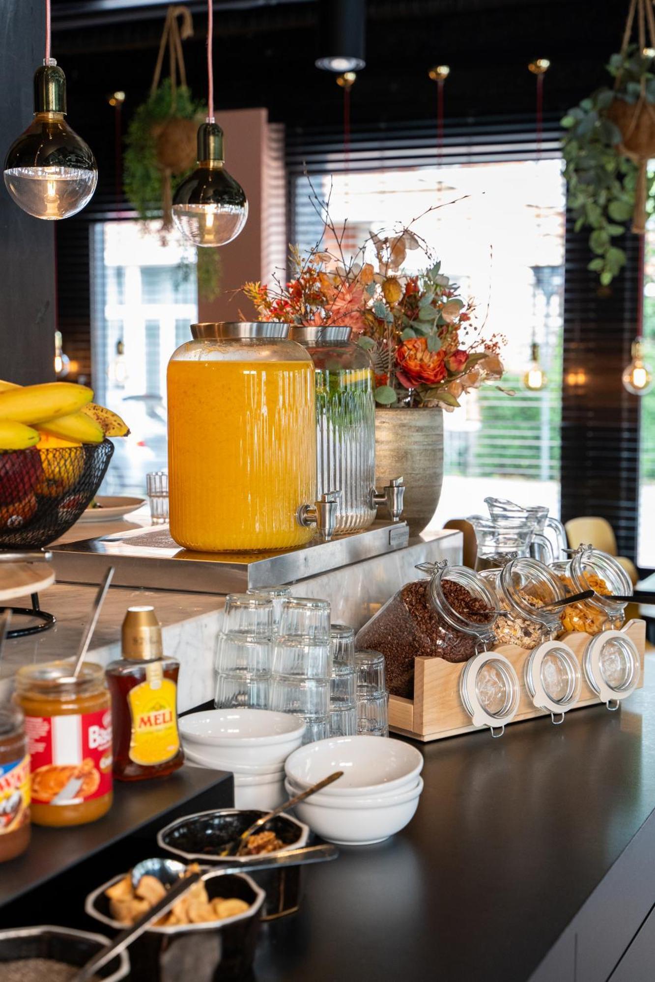 Ibis Styles Hasselt City Centre Eksteriør bilde